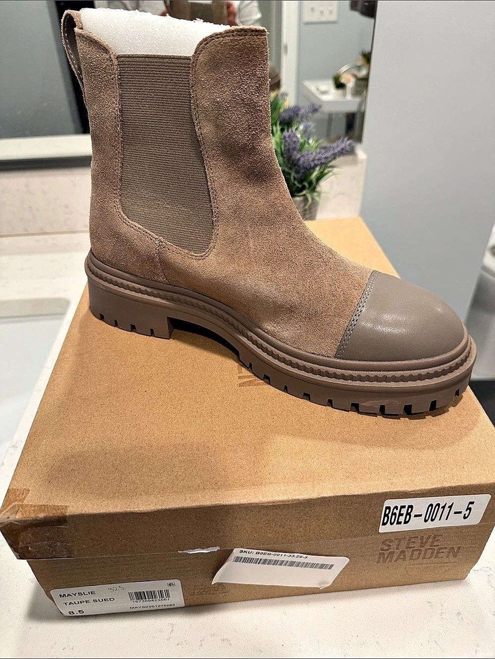 Steve Madden Mayslie Brown Ankle Boots